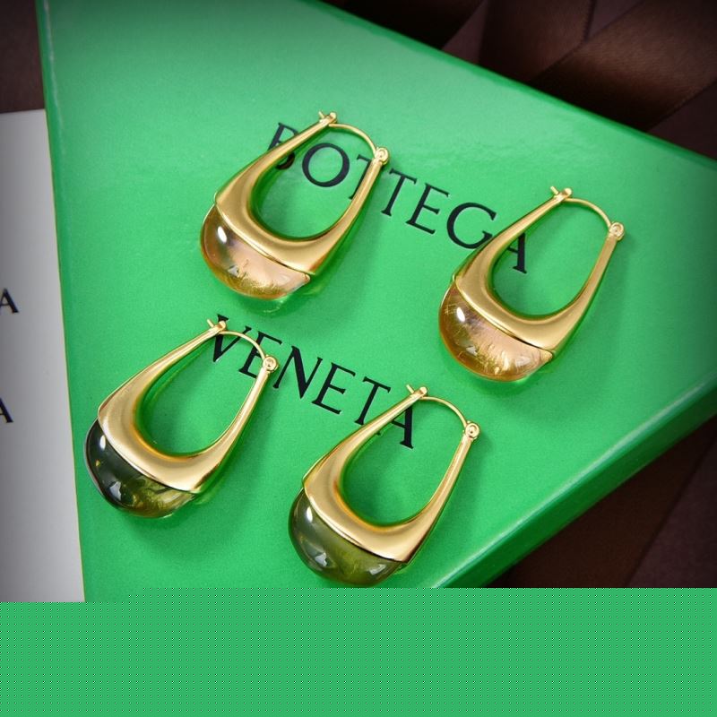 Bo*te*ga venenta earrings